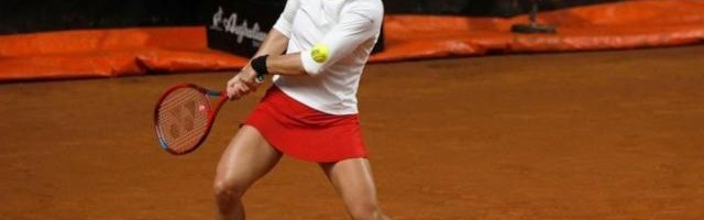 星空体育官网-科贝尔哈勒普上演焦点之战 梅尔滕斯登顶后出局