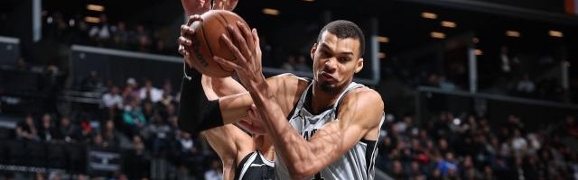 星空体育APP-二月11胜0负不败！马刺计划有变：梦回GDP时代冲冠