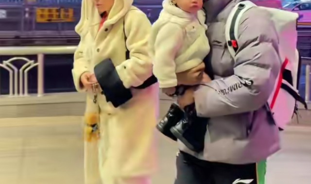 星空体育官网-伤心！辽宁队小外援带着老婆、孩子默默地离开沈阳 无人送别