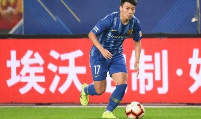 星空体育官方下载-揭秘：沧州2年前错过罗竞续前缘 靠什么打动谢鹏飞