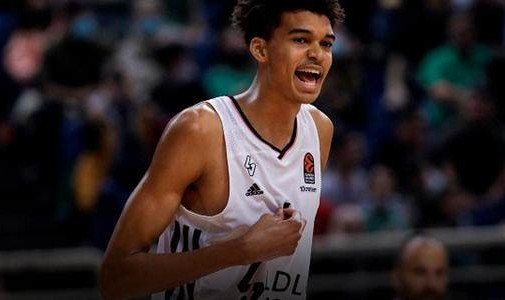 星空体育中国-文班亚马宣布不出战世界杯 马刺收获佳人一心一意