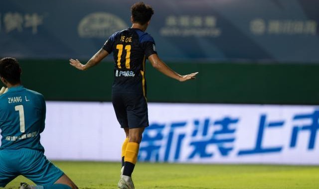 星空体育APP-【中超】叶楚贵捅射糜昊伦点射 深足1比1扳平广州城