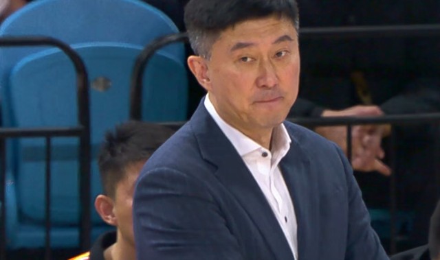 恭喜！徐昕收获CBA颁发的大奖 球迷：杜锋怎么看？