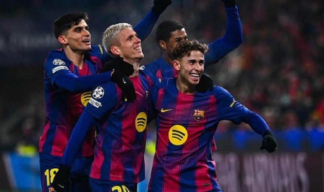 欧冠综述：拜仁出线 巴萨4-2逆转 利物浦3-0 蓝军绝杀 尤文3连胜