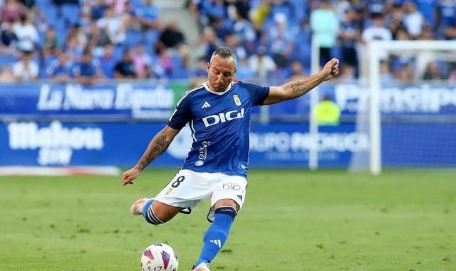 星空体育官方下载-39岁卡索拉还在踢球：哈维当教练后变了一个人！